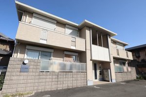 ファミール南茨木 0102号-1