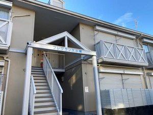 フレグランス小柳．