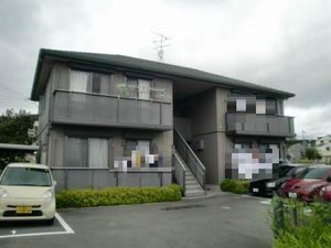 シャーメゾン萱野 A102号-1