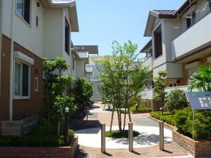 グリーンヴィレッジ