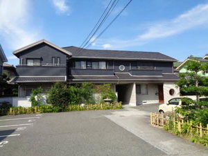 シャーメゾン美央