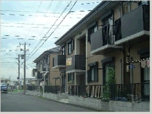 フォーレス有本