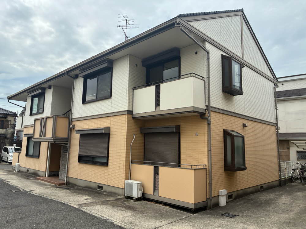 ウエストヴィラ．