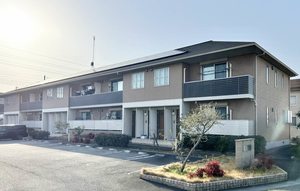 ヴィラ　ラタウィ 0202号-1