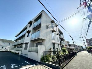 シャーメゾン平松