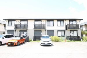 シャトレーヌ梅美台 C201号-1