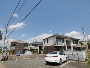 コーラル篠Ａ・Ｂ・Ｃ B102号-1