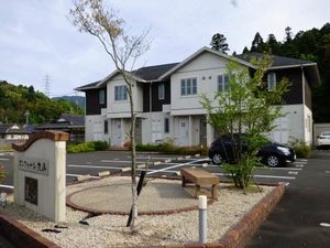 コンフォーレ丸山Ａ・Ｂ B202号-1