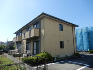 シャーメゾン高岡西 C202号-1