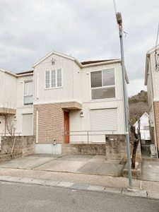 ＰＲＩＭＥ・ＨＩＬＬＳ　Ｄ・Ｅ・Ｆ