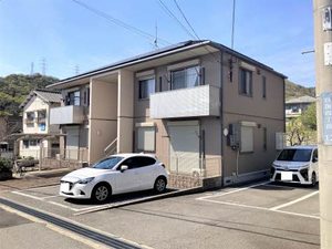 シャーメゾン白国