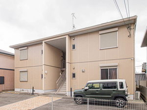 シャーメゾン小山 A202号-1