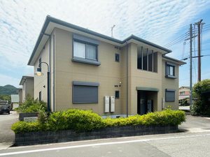 シャーメゾン高岡西 A101号-1