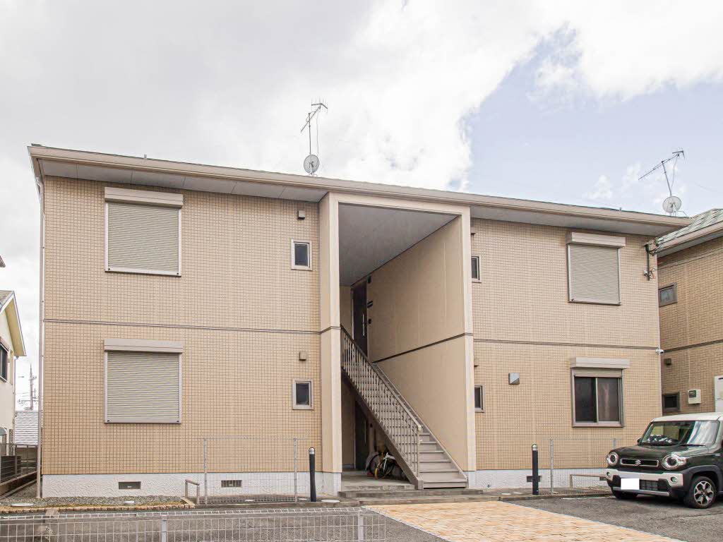 シャーメゾン小山 A202号-2
