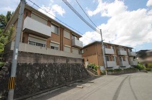 シャーメゾン東松ヶ丘 B201号-2