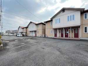 シャーメゾン　ディアーナ