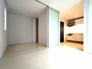 シャーメゾン桂離宮東 0101号-2