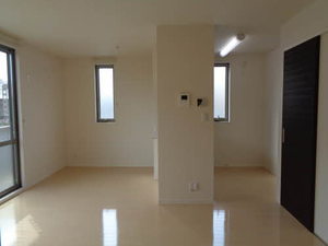 メゾンランジュ高野 C101号-2