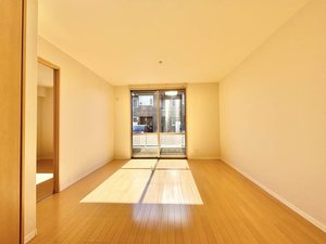 レジデンスコート 加西 B102号-2