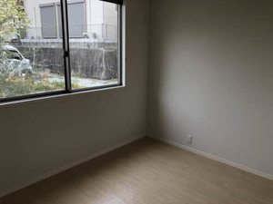 アルティ逢坂 B102号-3