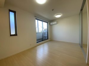 シャーメゾン和郷 A205号-2