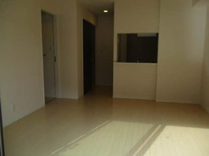 シャーメゾンひまわり 0101号-3