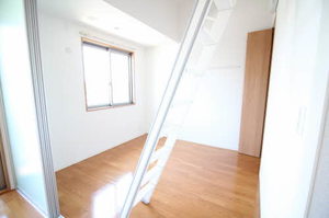 シャーメゾンＹＯＵ B202号-4