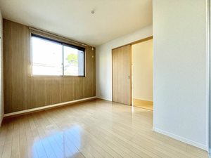 ロンド・ヴィル・ウエスト 0102号-6