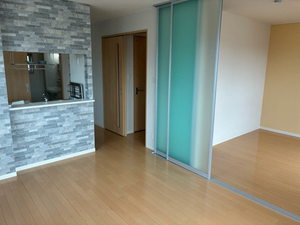 シャーメゾン岩出 0201号-2