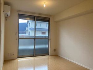 シャーメゾンＬｅａｖｅｓ 0102号-2