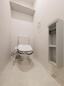 ＣＯＵＲＴ六石町 A101号-8