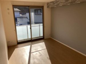 メゾン・ファミール 0205号-2