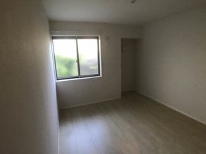 ヴィラ・ソレーユ古曽部 0107号-2