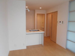 シャーメゾンリヴェール 0102号-2