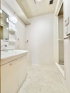 カーサ　レジオ　　　　　　　　　　　　　　ＳＵＮ棟 S203号-8