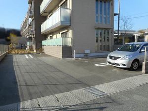 シャーメゾン・ガーデンズ・プレミアム 0102号-3