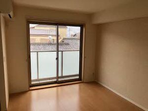 シャーメゾン春日 0202号-11