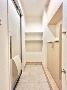 シャーメゾン　レーベン A201号-8