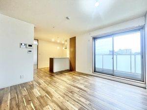 シャーメゾンＳＵＮＢＡＹ 0302号-3