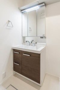 シャーメゾン諸口 A101号-8
