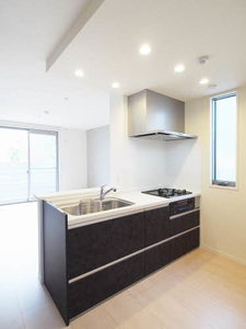 シャーメゾンガーデンズ　若 0101号-8