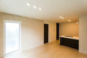 ガーデンズ　千里中央 0202号-3