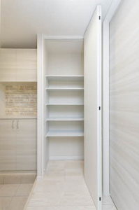 Ｓａｋｕｒａ　Ｓｕｉｔｅｓ 0102号-5