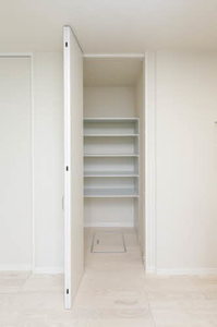 Ｓａｋｕｒａ　Ｓｕｉｔｅｓ 0102号-10