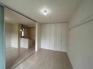 シャーメゾン南丹 0201号-3