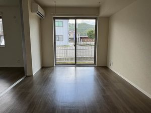 セ・モア 0103号-3