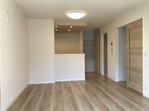 シャーメゾン　ルラーシュⅡ 0101号-3