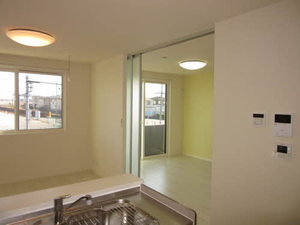 セントラル　レジデンス　Ⅲ 0201号-5