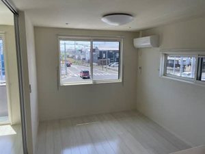 セントラル　レジデンス　Ⅲ 0202号-2