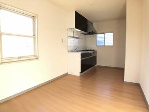 エスコートグリーン B203号-4